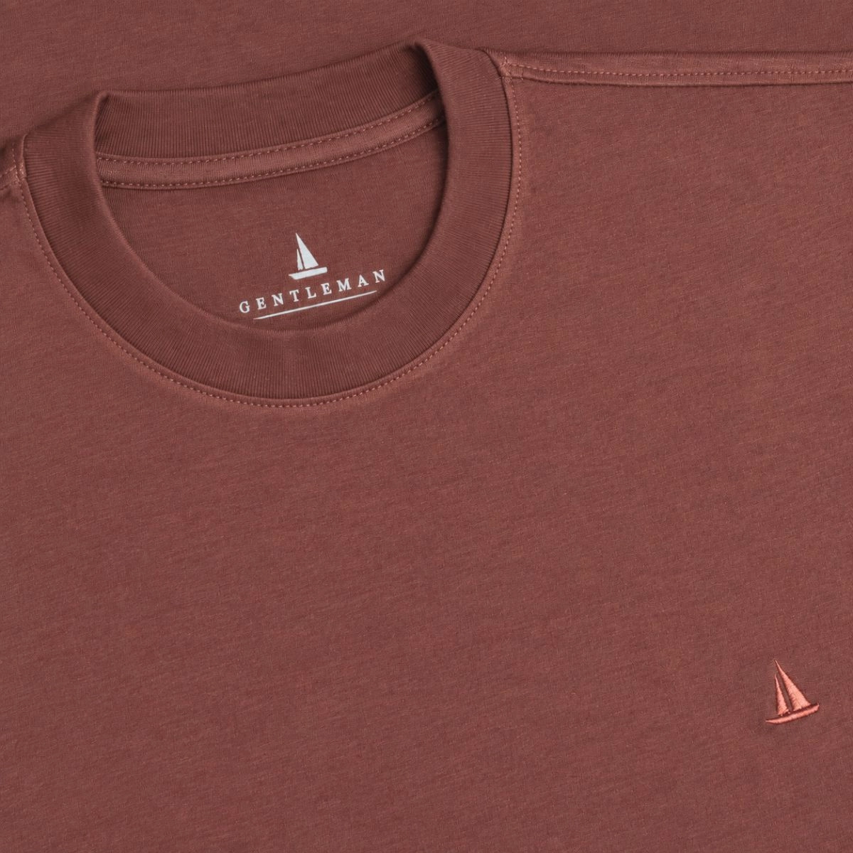 T-SHIRT PREMIUM GOLA MEDIA