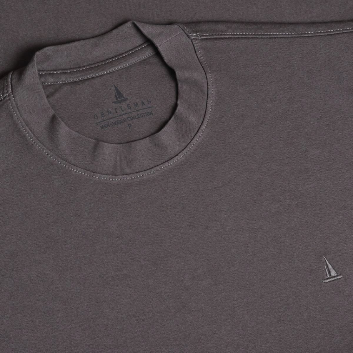 T-SHIRT PREMIUM GOLA MEDIA