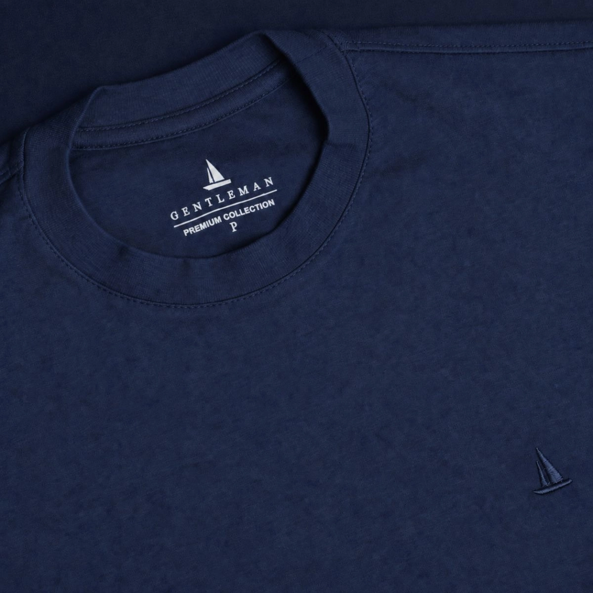 T-SHIRT PREMIUM GOLA MEDIA