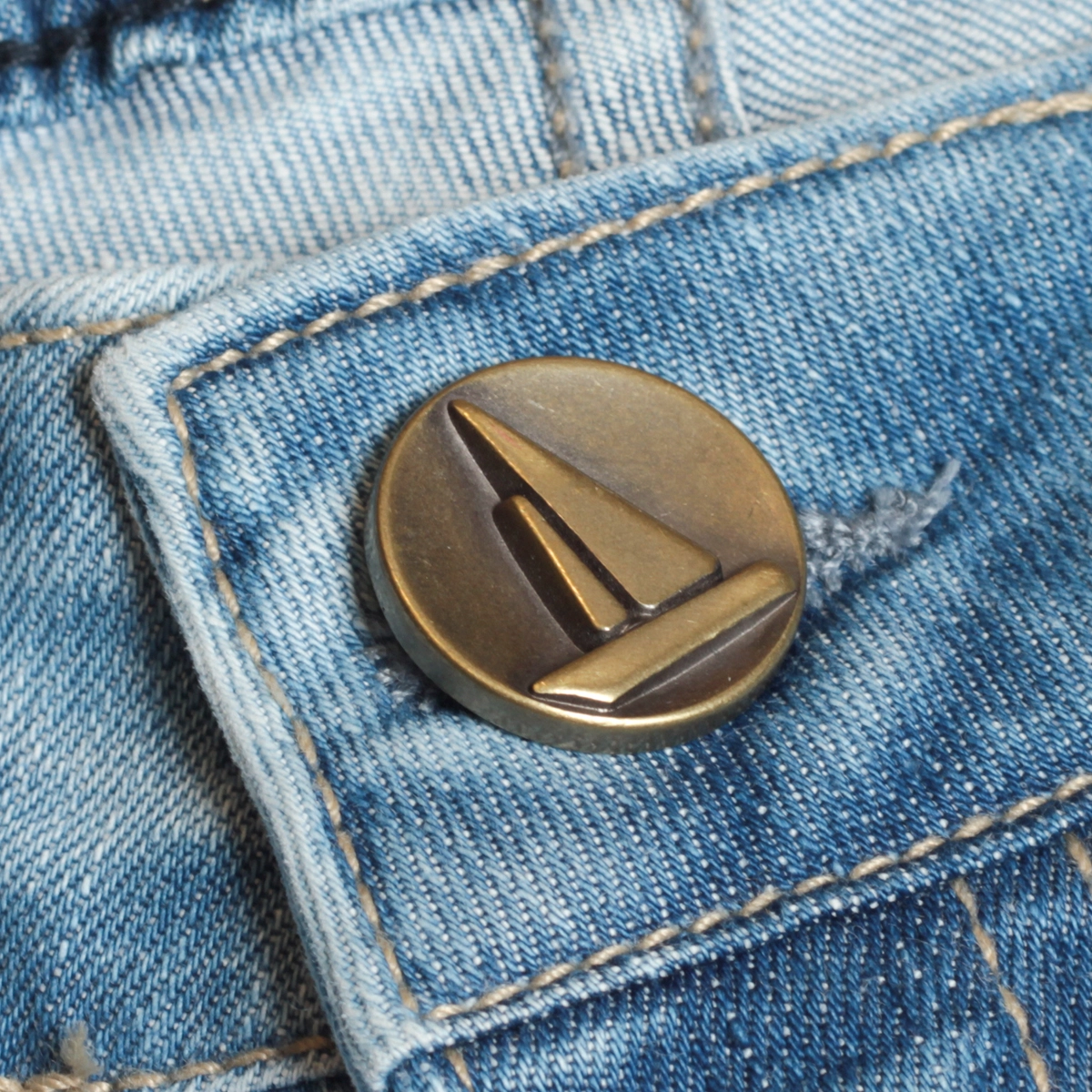 CALÇA JEANS DELAVÉ 75