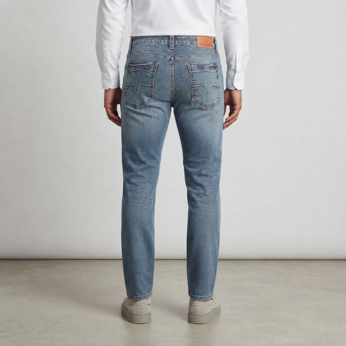 CALÇA JEANS DELAVÉ