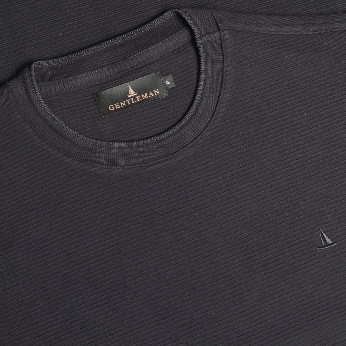 T-SHIRT TEXTURA ELASTANO