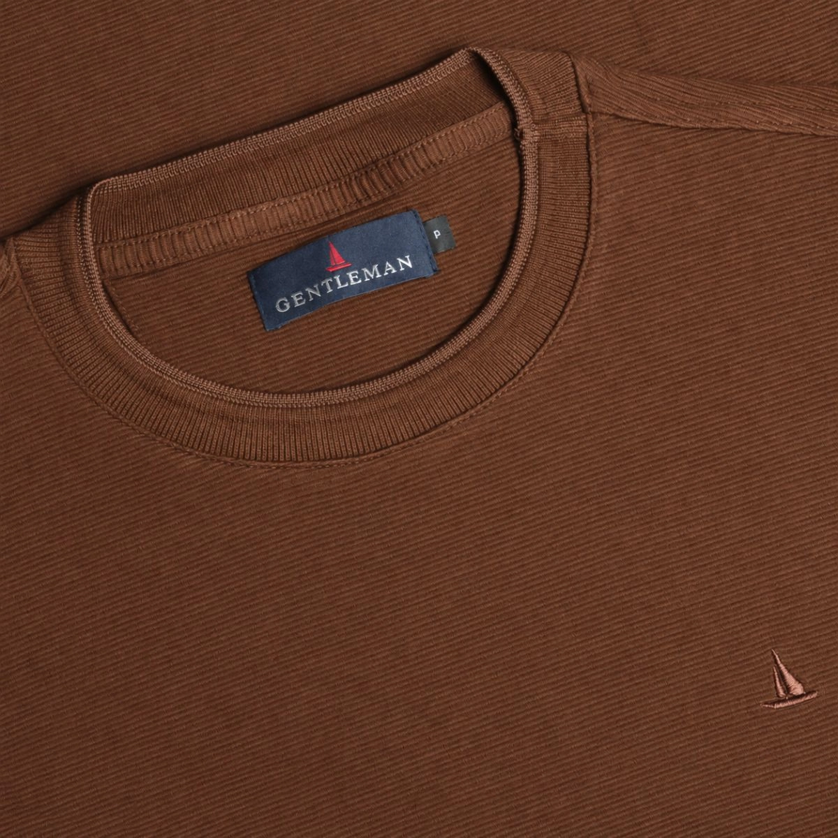 T-SHIRT TEXTURA ELASTANO