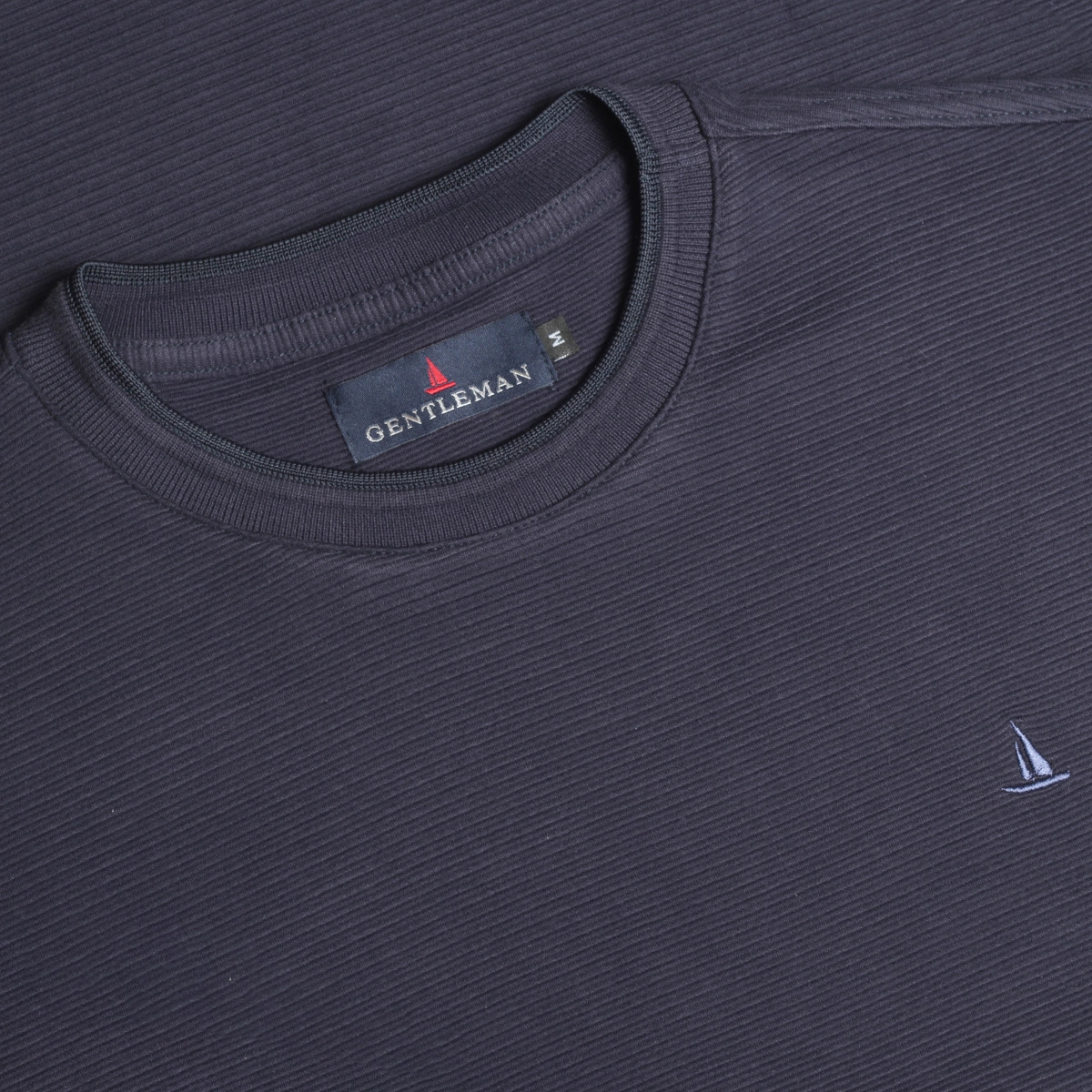 T-SHIRT TEXTURA ELASTANO