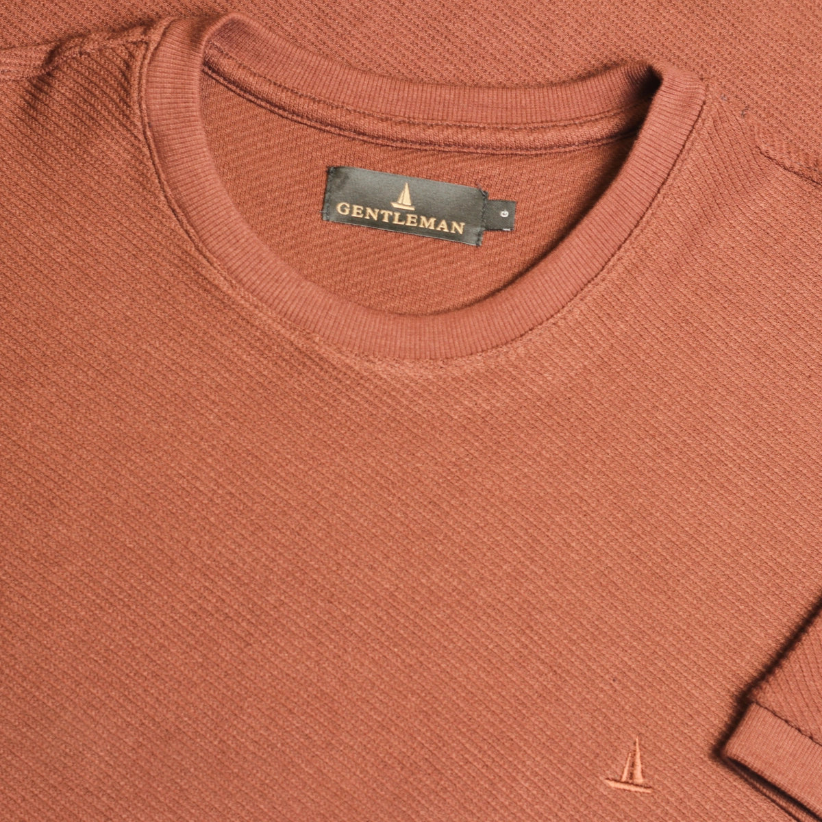 T-SHIRT TEXTURA DIAGONAL