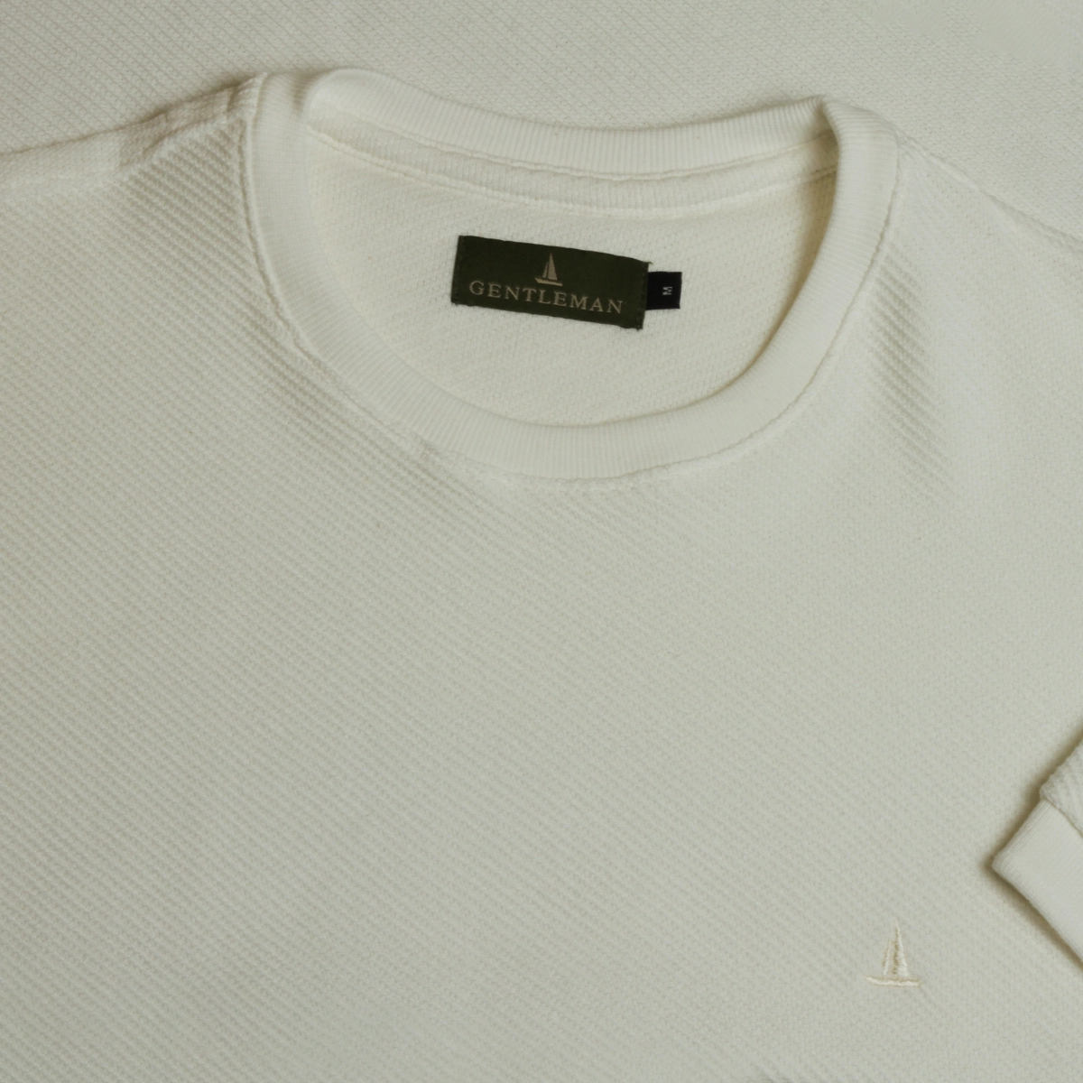 T-SHIRT TEXTURA DIAGONAL