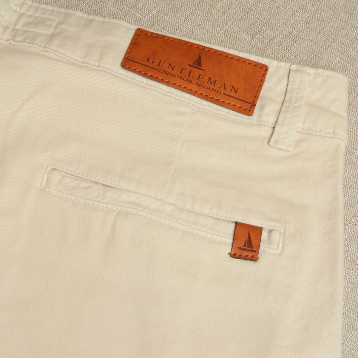 BERMUDA SARJA CLASSIC