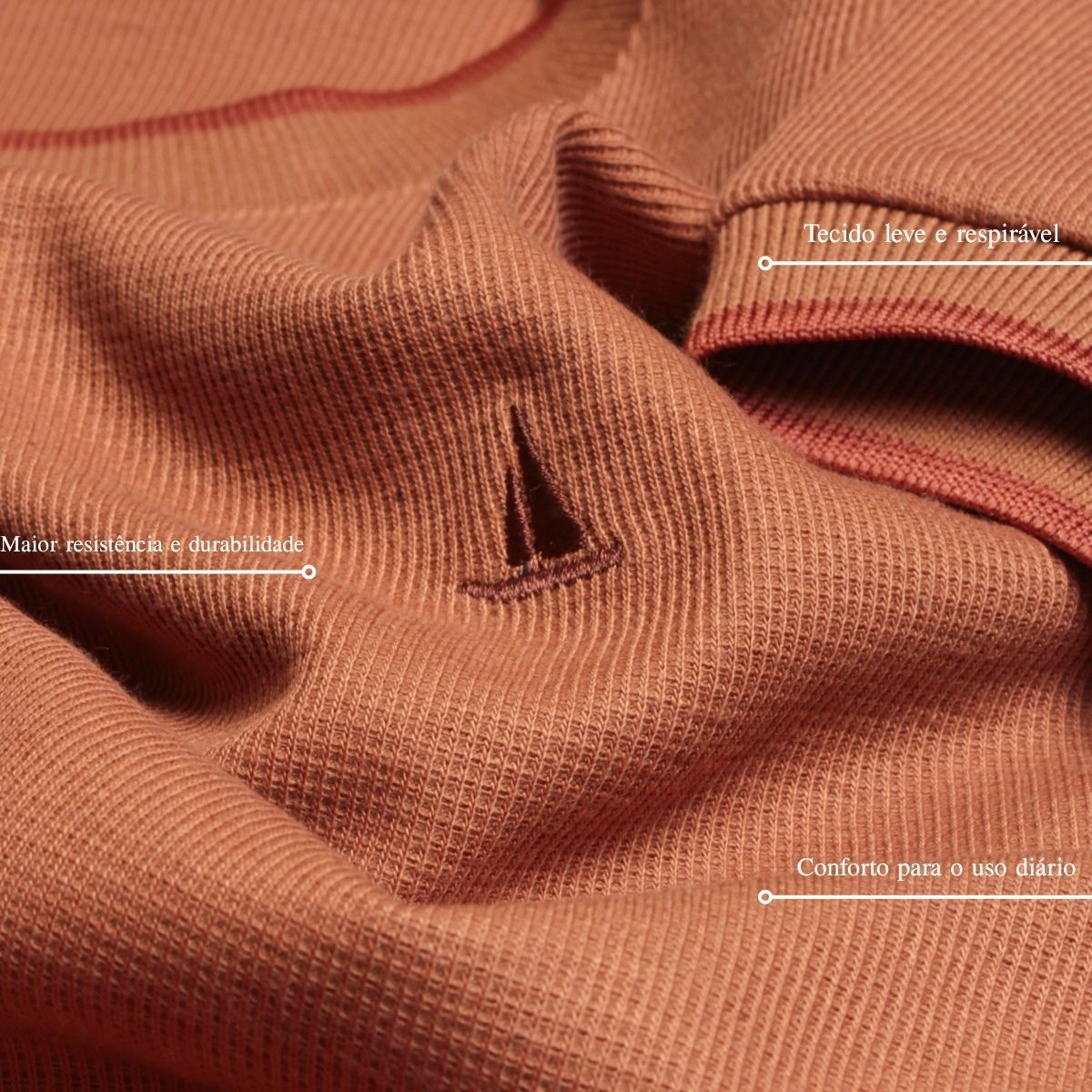 T-SHIRT TEXTURA CANELADA