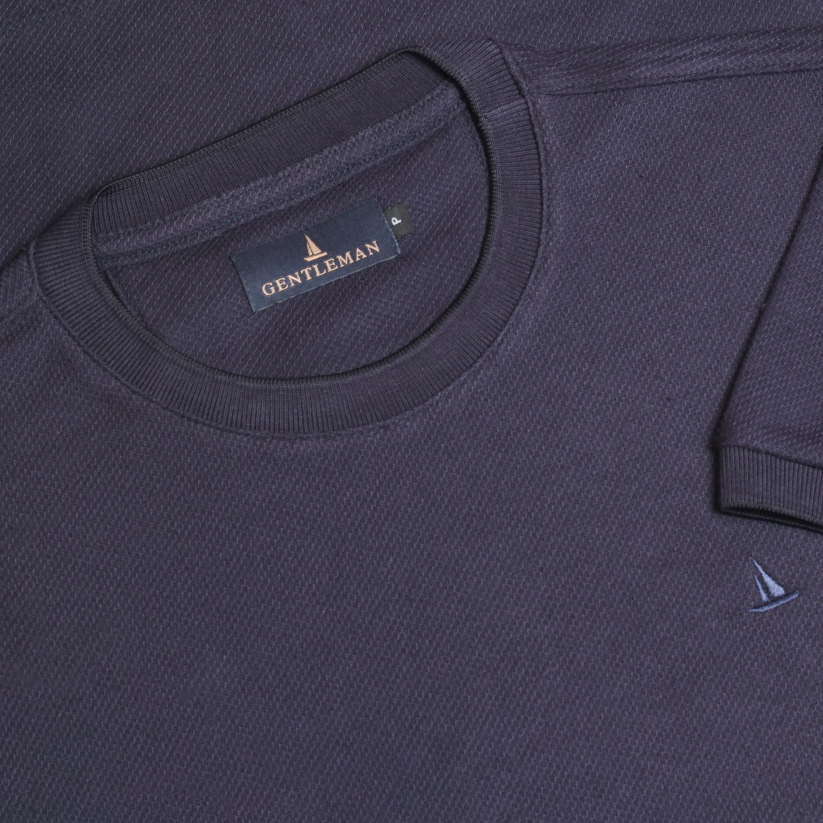 T-SHIRT TEXTURA PIQUET