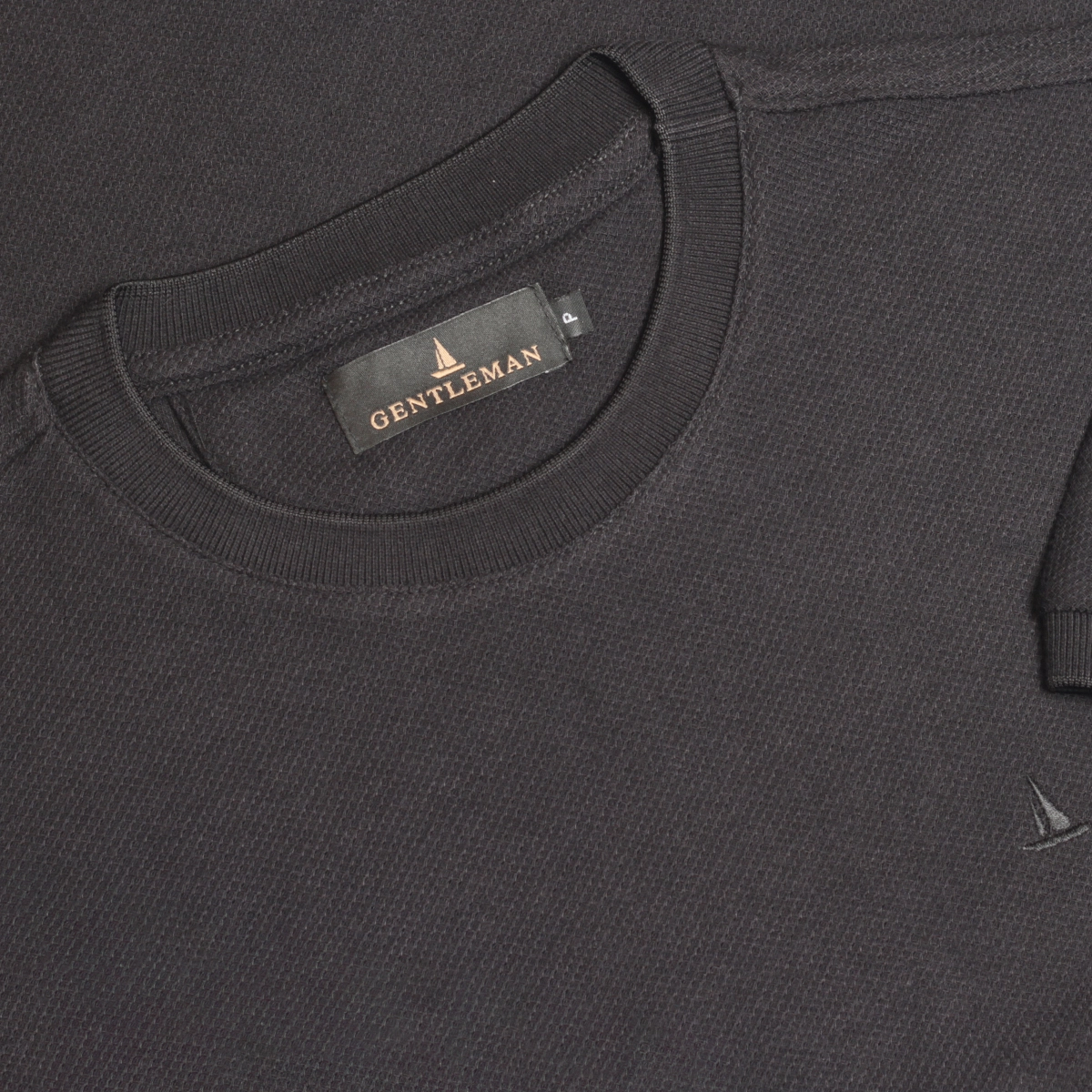 T-SHIRT TEXTURA PIQUET